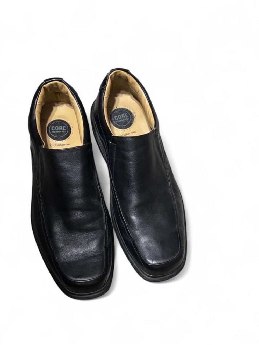 12 Black leather slip-on loafers with a square toe #minimalist #formal